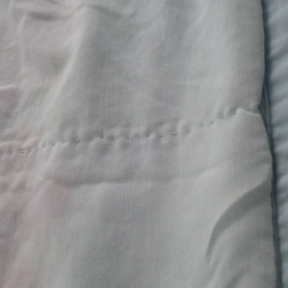 Vintage Hand Stitched Patch Quilt - Picture 4 of 9